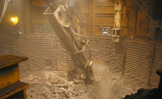 EAF Furnace Lining Patch or Removal